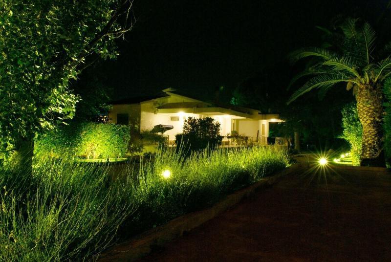 Villa Savarino Vittoria Bagian luar foto